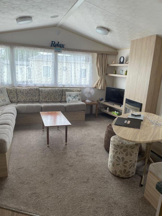Parkdean Static Caravan On Cherry Tree Holiday Park Great Yarmouth Dış mekan fotoğraf